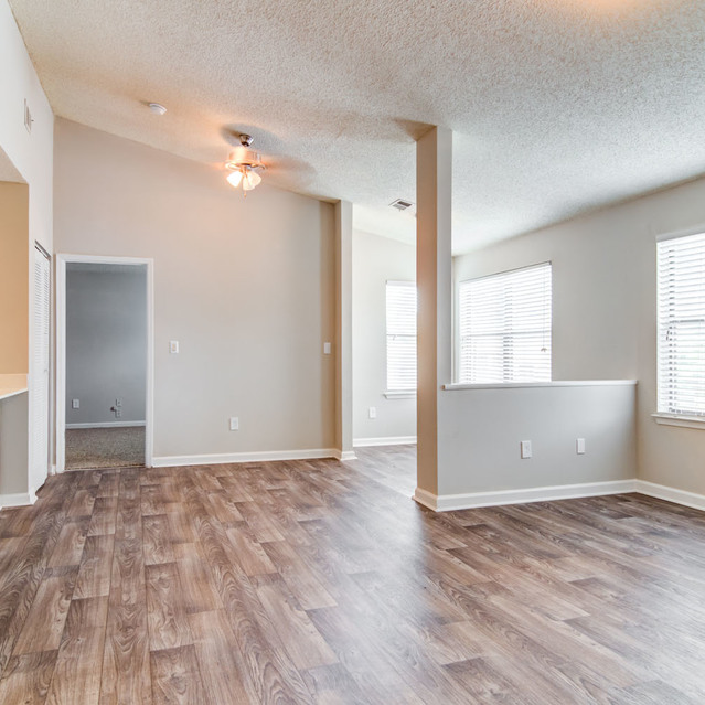 Summit Station - Spacious Living Room Area