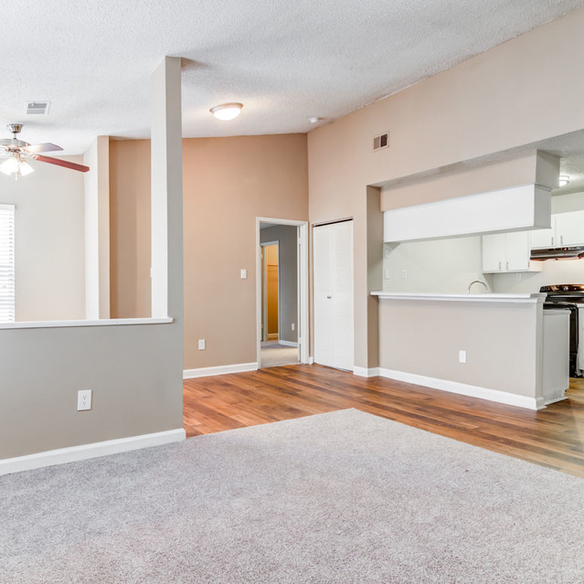 Summit Station - Living Room and kitchen Area